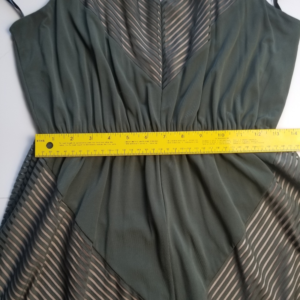 Dress - Picture 5 of 14